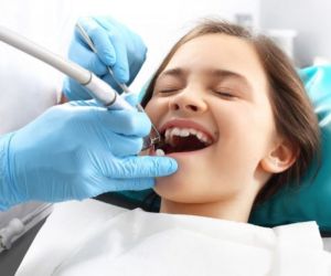 Лечение молочных зубов