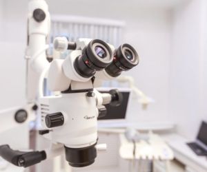 Лечение зубов под микроскопом